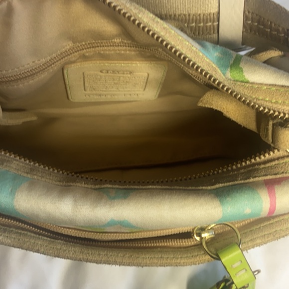Coach pastel scribble edition barrel bag - Picture 5 of 8